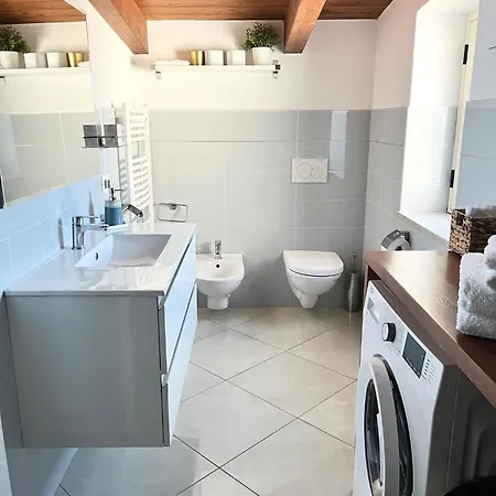 아파트 Mare View 피조